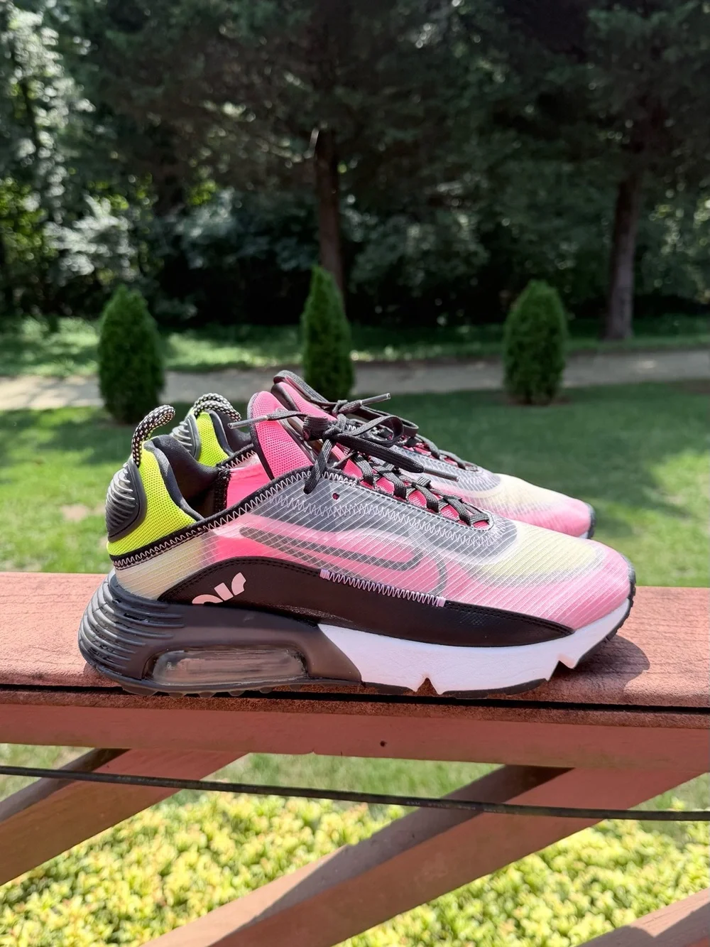Nike Wmns Air Max 2090 'Champagne Cyber' Nike /  Sneakers /  Air Max 2090.
